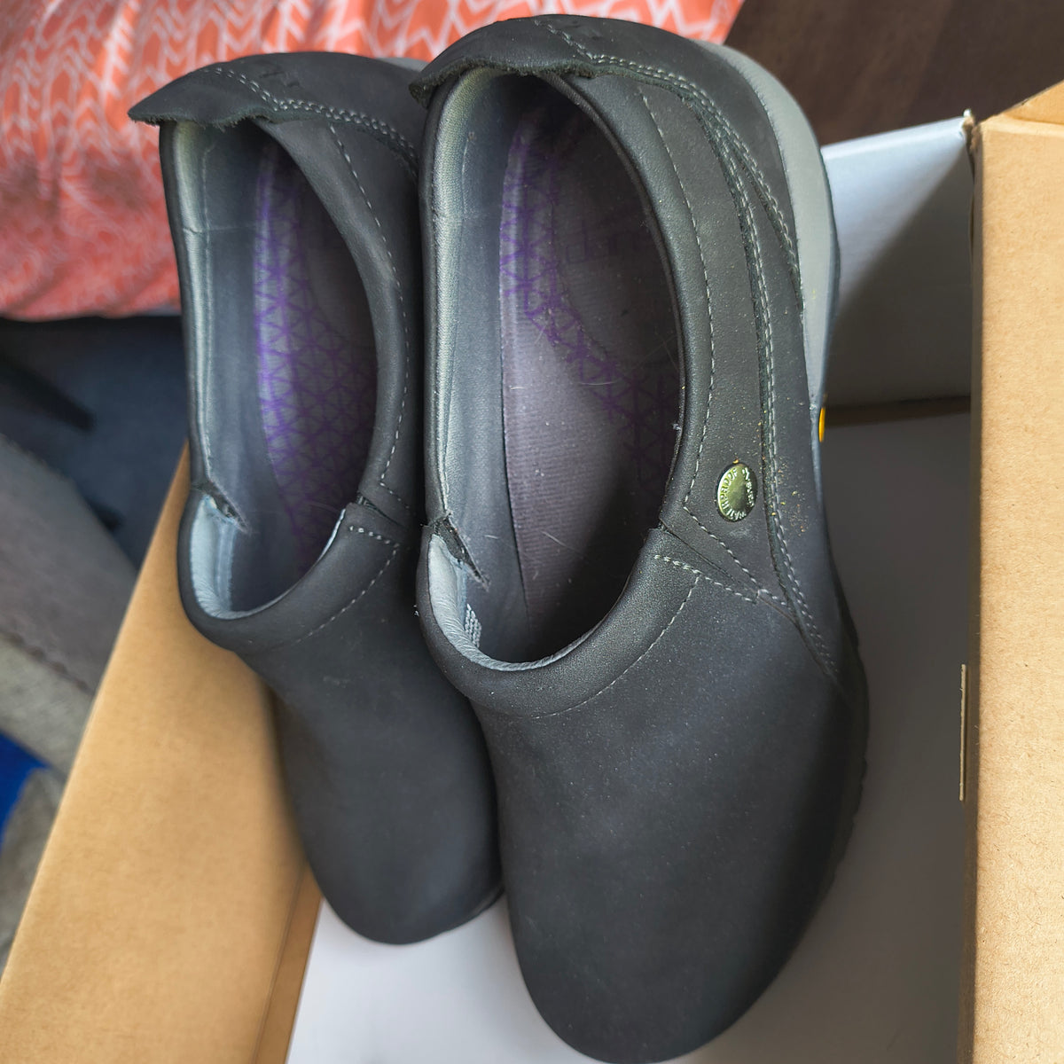 Dansko Vibram Slip resistant waterproof leather 5-1/2 ladies work shoes