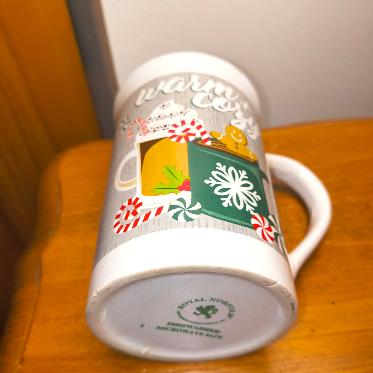Royal Norfolk Christmas Mug